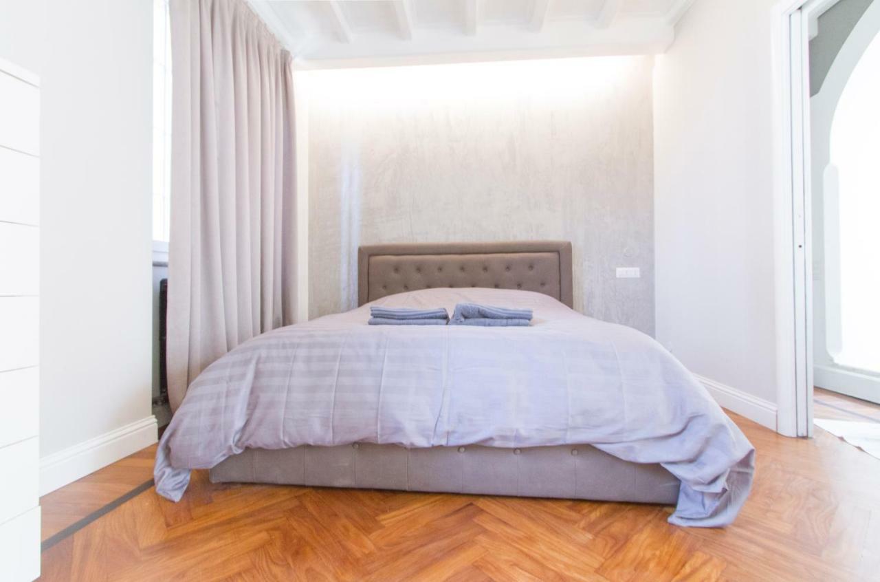 Elegante E Completamente Arredato Apt In Duomo ミラノ エクステリア 写真