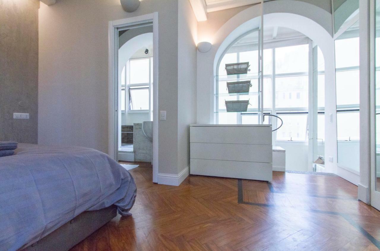 Elegante E Completamente Arredato Apt In Duomo ミラノ エクステリア 写真