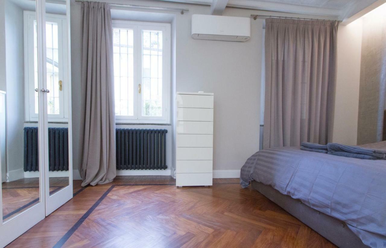 Elegante E Completamente Arredato Apt In Duomo ミラノ エクステリア 写真